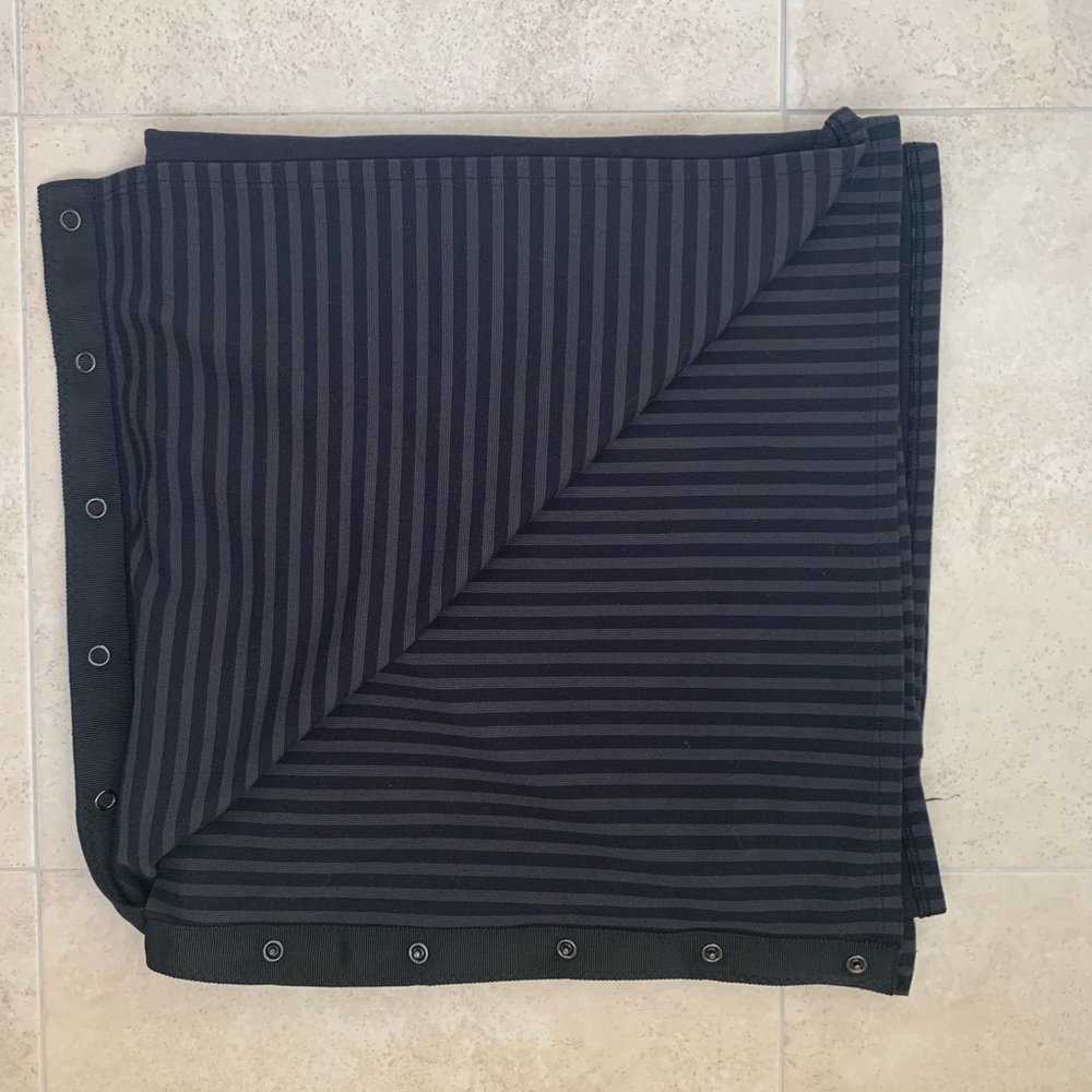 Lululemon Button Snap Scarf/Wrap